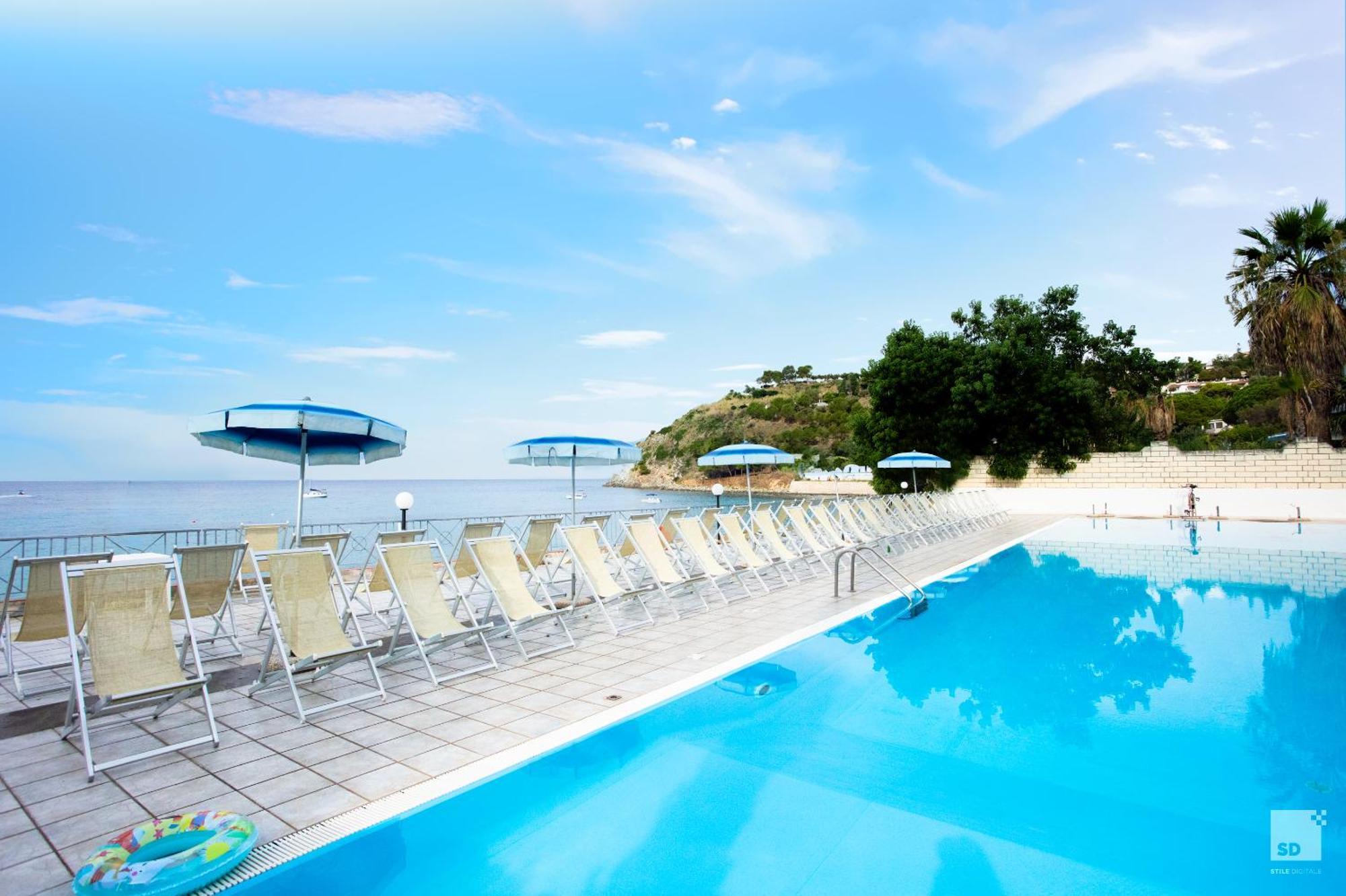 Villaggio Baia D'Ercole Capo Vaticano Exterior foto