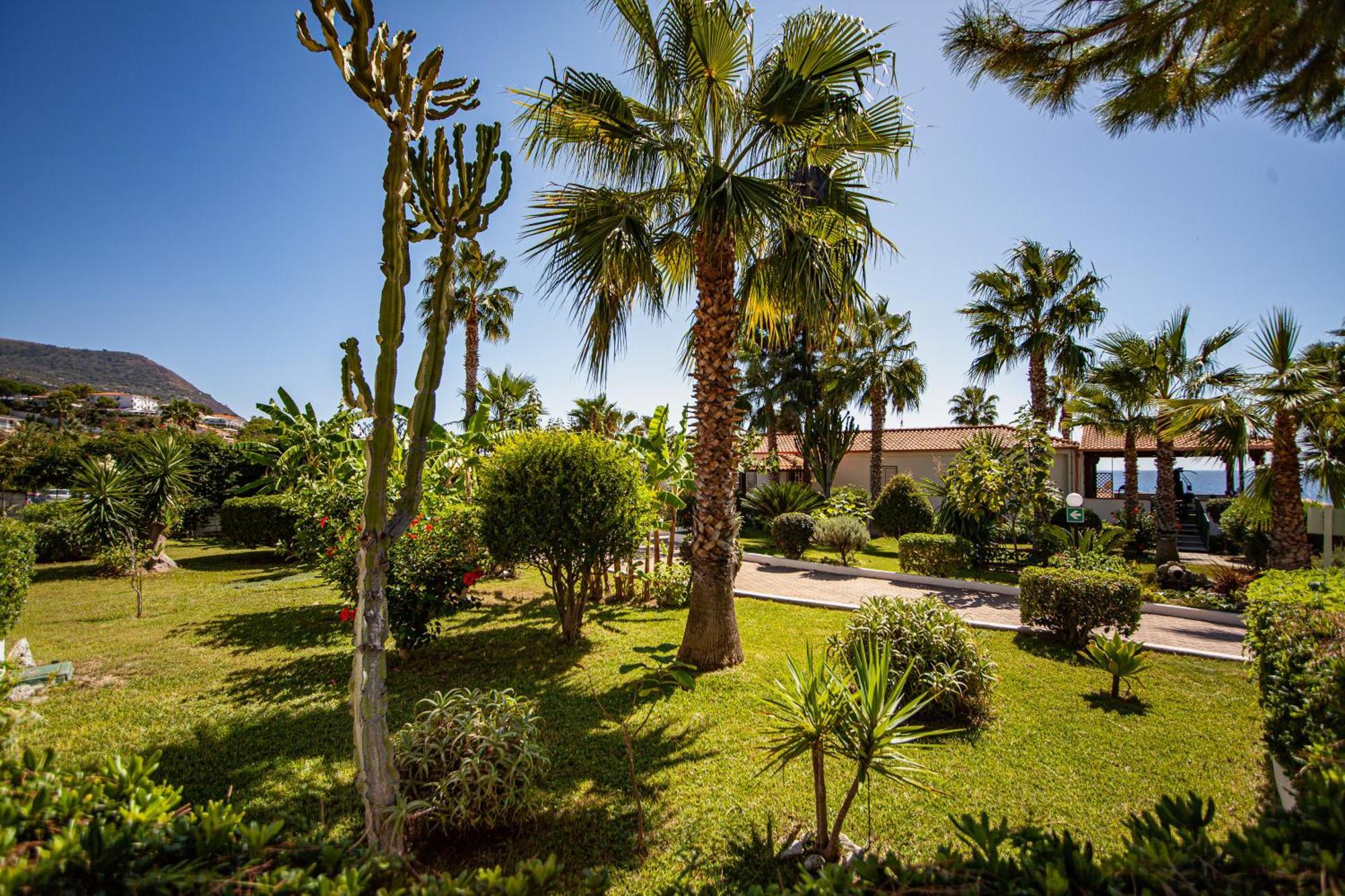 Villaggio Baia D'Ercole Capo Vaticano Exterior foto